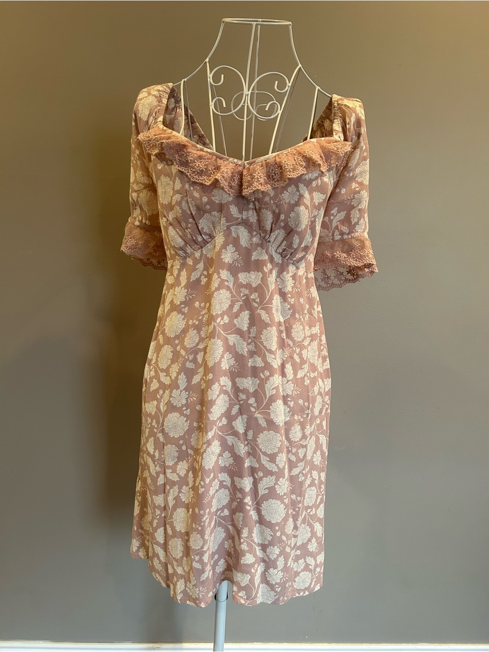 American Eagle Outfitters Dusty Rose Floral Lace-Trim Midi Babydoll Dress Size L